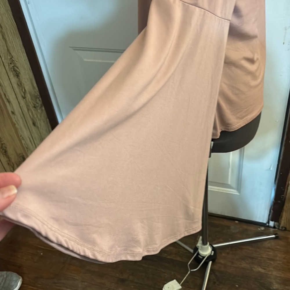Rockin C Mauve Bell Sleeve Blouse - Picture 3 of 8